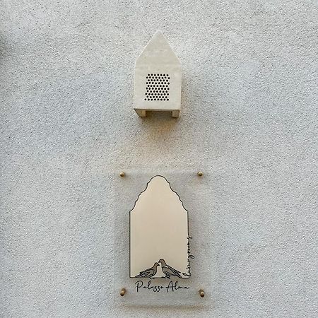Palazzo Alma Luxury Rooms Casarano Eksteriør billede
