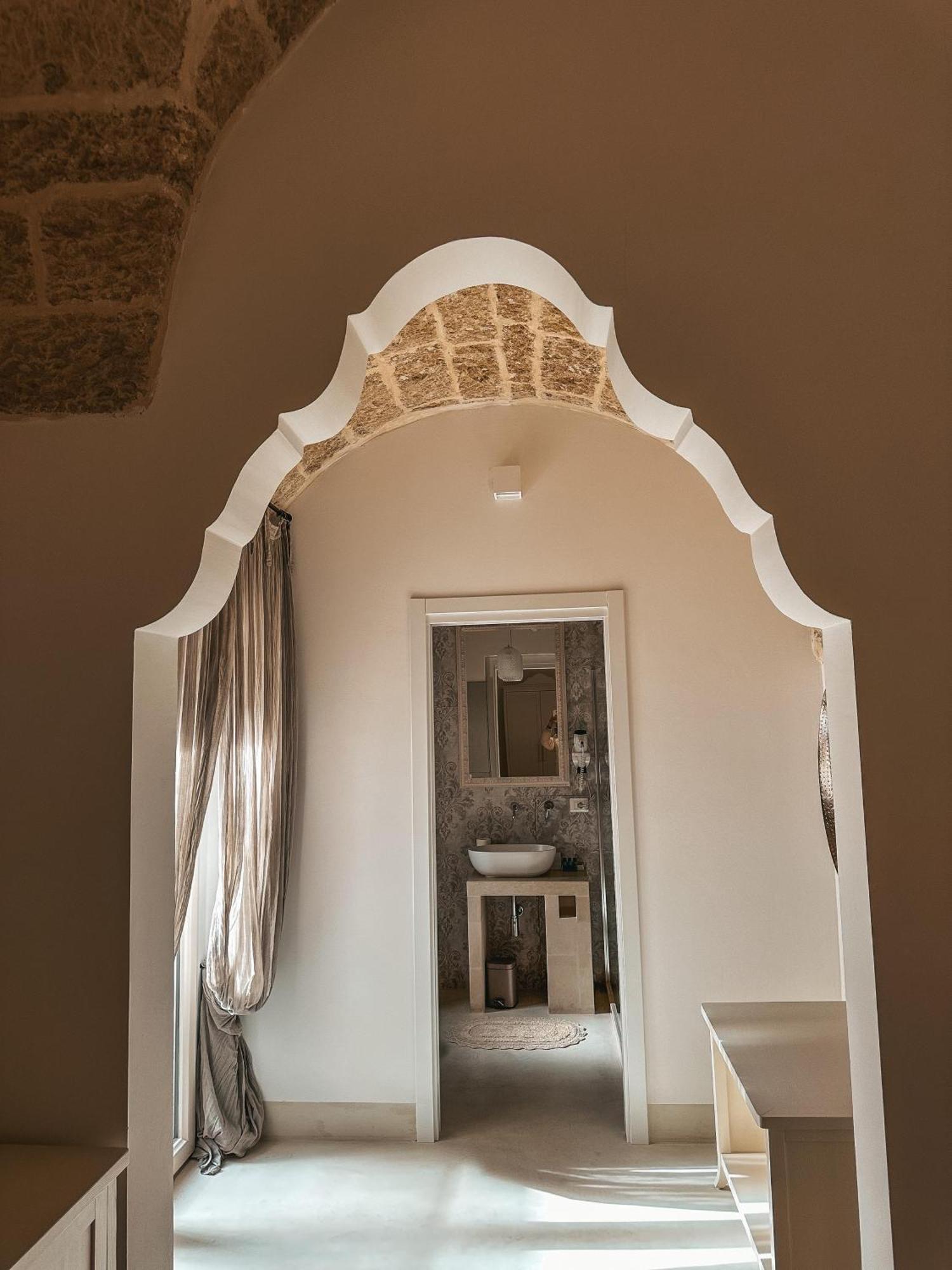 Palazzo Alma Luxury Rooms Casarano Eksteriør billede