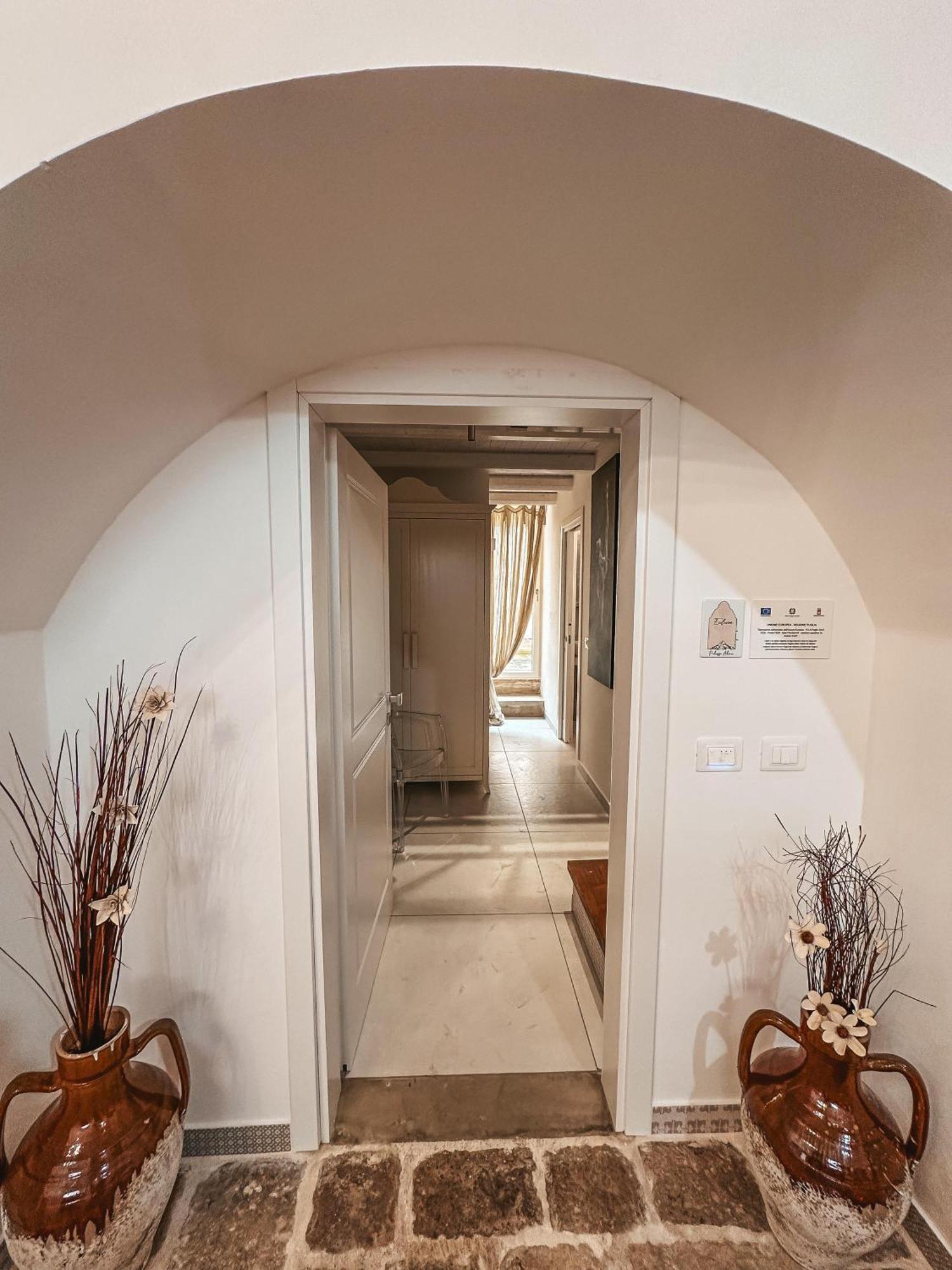 Palazzo Alma Luxury Rooms Casarano Eksteriør billede