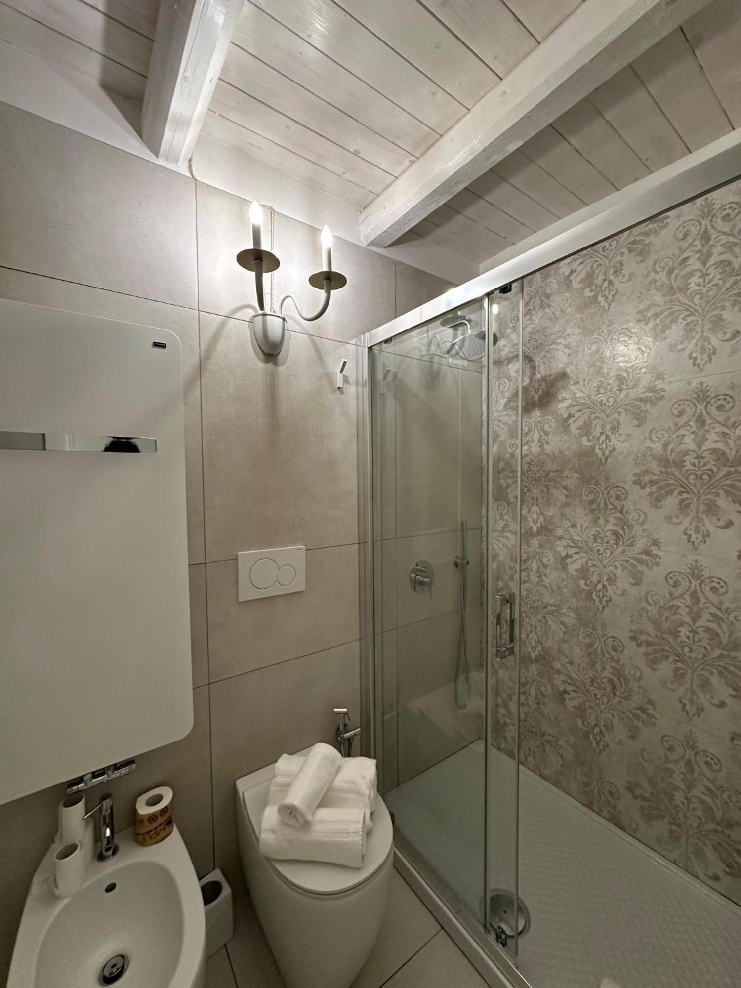 Palazzo Alma Luxury Rooms Casarano Eksteriør billede